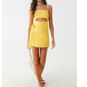 Forever 21 yellow wrap cutout dress never worn